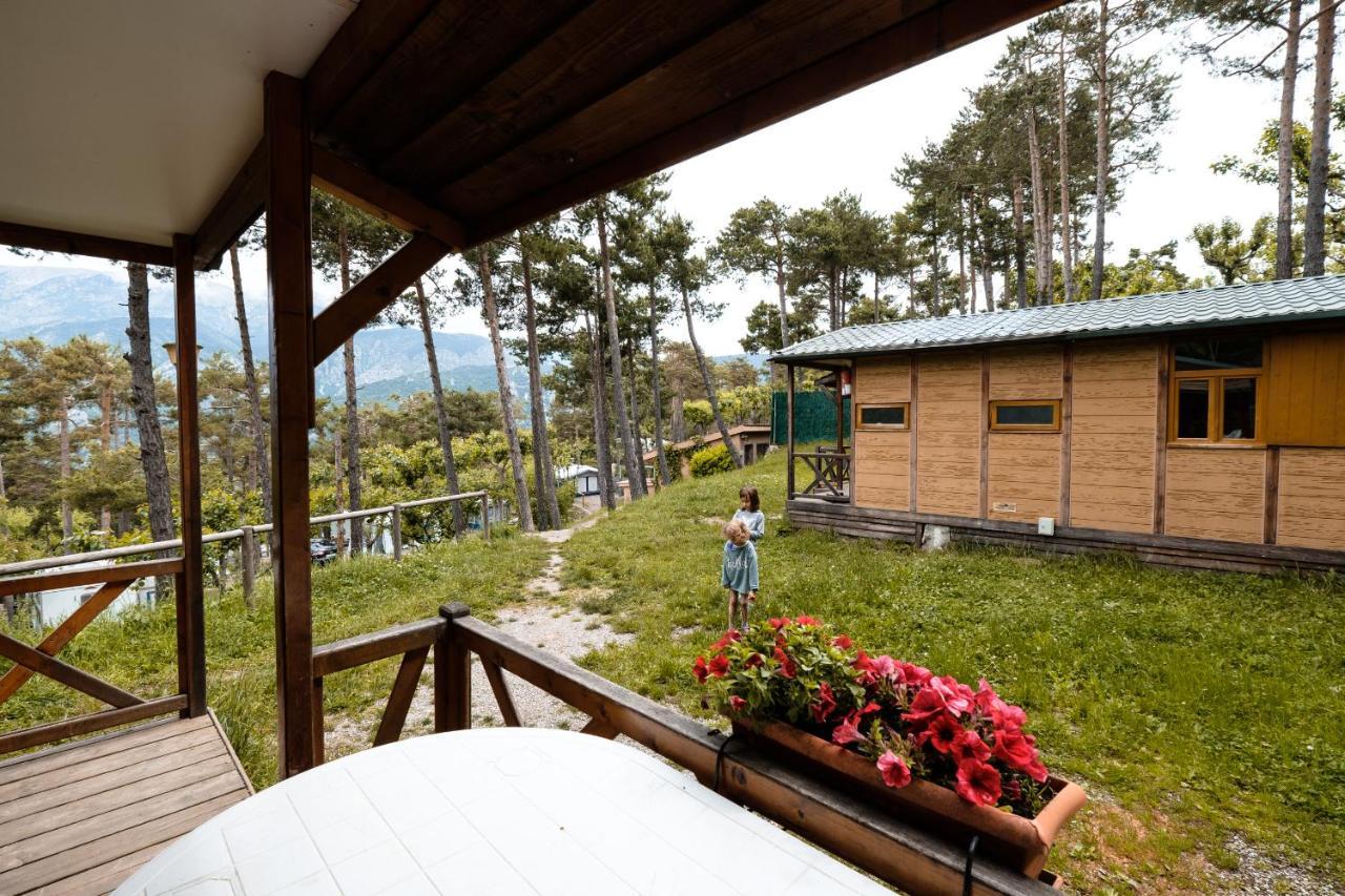 Bungalows Del Camping Pedraforca Saldés Exteriér fotografie