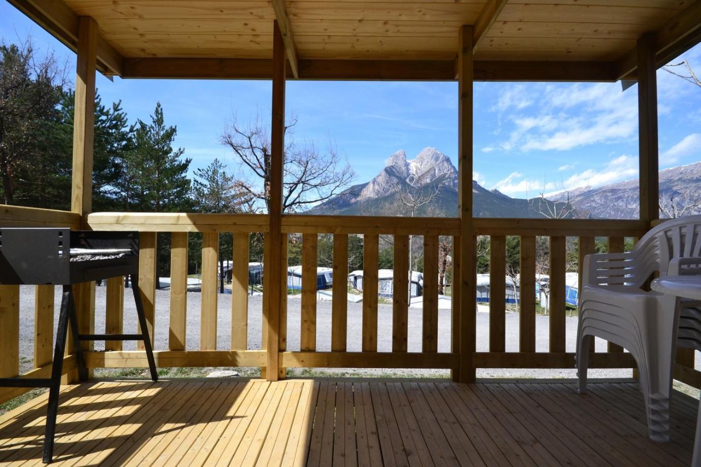 Bungalows Del Camping Pedraforca Saldés Pokoj fotografie